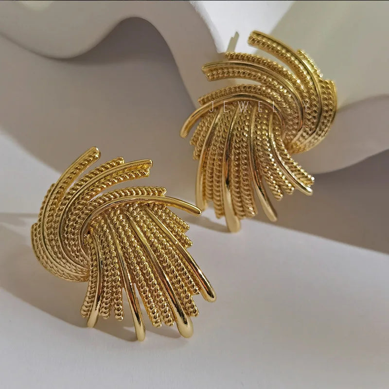 Korean Big Vintage Golden Stud Earring Jewelry for Women  Gothic  Luxury