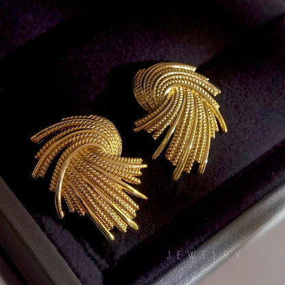 Korean Big Vintage Golden Stud Earring Jewelry for Women  Gothic  Luxury